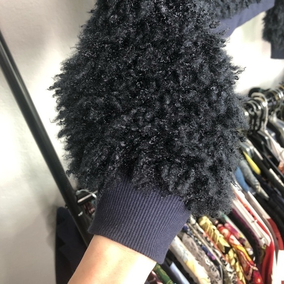 Juicy Couture Black Label Navy Faux Fur Parisian Nights Cropped Pullover Sweater - Picture 4 of 8